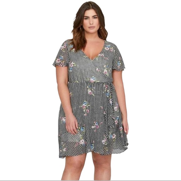 Michel Studio Dress Size 18 Gingham Floral Wrap Style - Picture 2 of 13